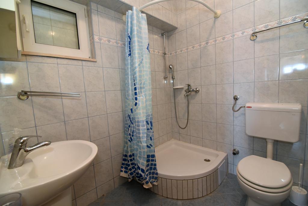 Apartments Coric Baska Voda Exterior photo